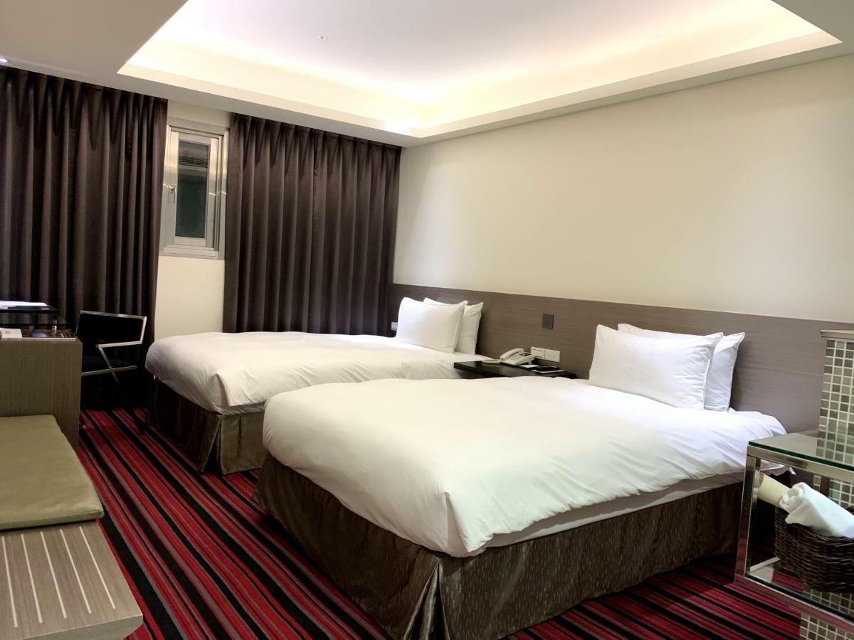 De Reve Express Hotel Чиай Сити Екстериор снимка