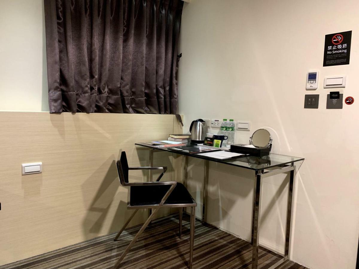 De Reve Express Hotel Чиай Сити Екстериор снимка