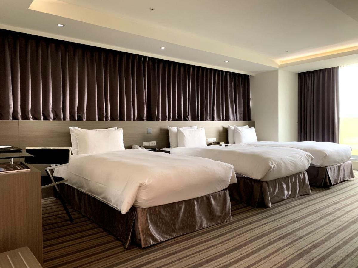 De Reve Express Hotel Чиай Сити Екстериор снимка