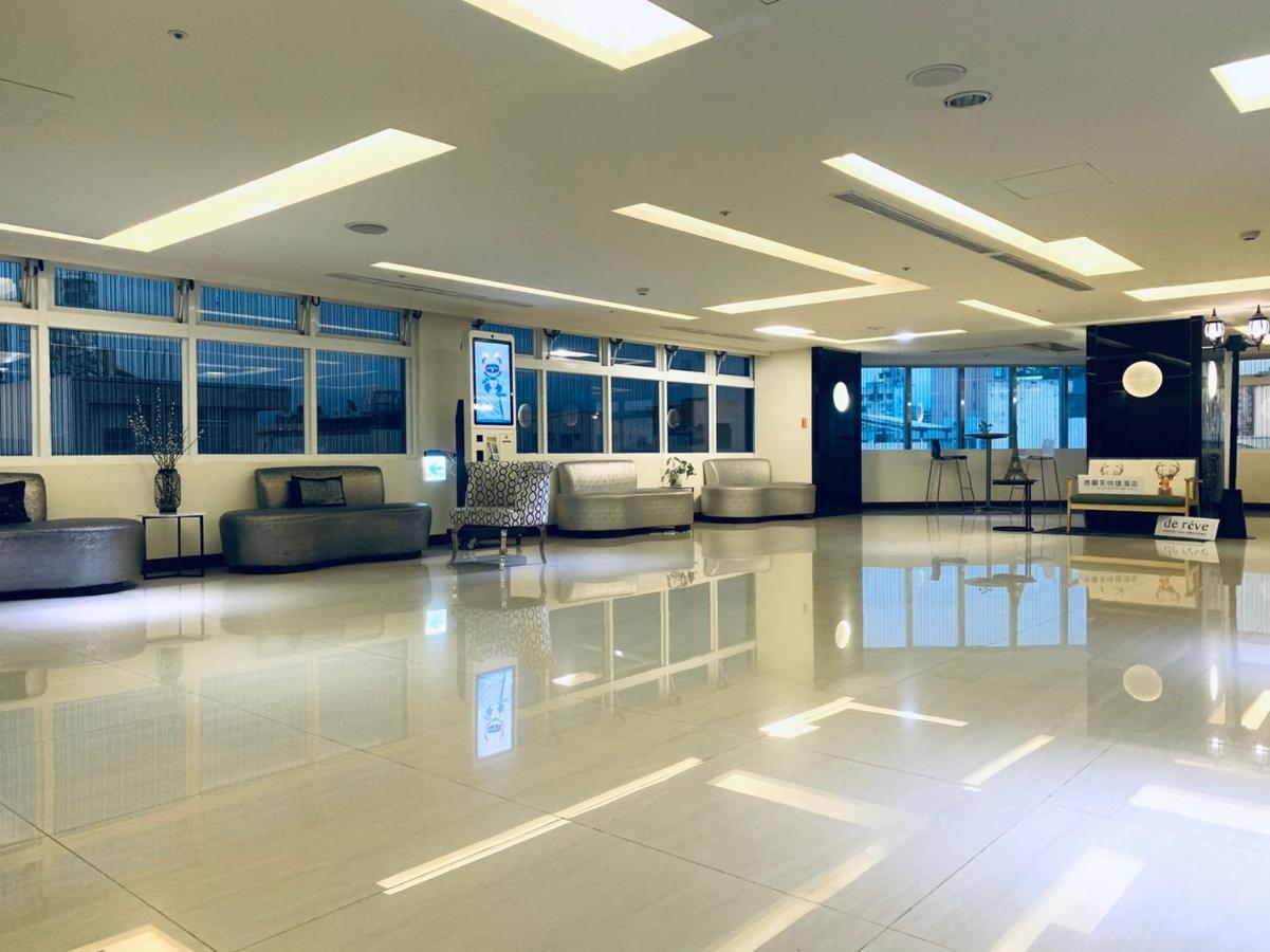 De Reve Express Hotel Чиай Сити Екстериор снимка